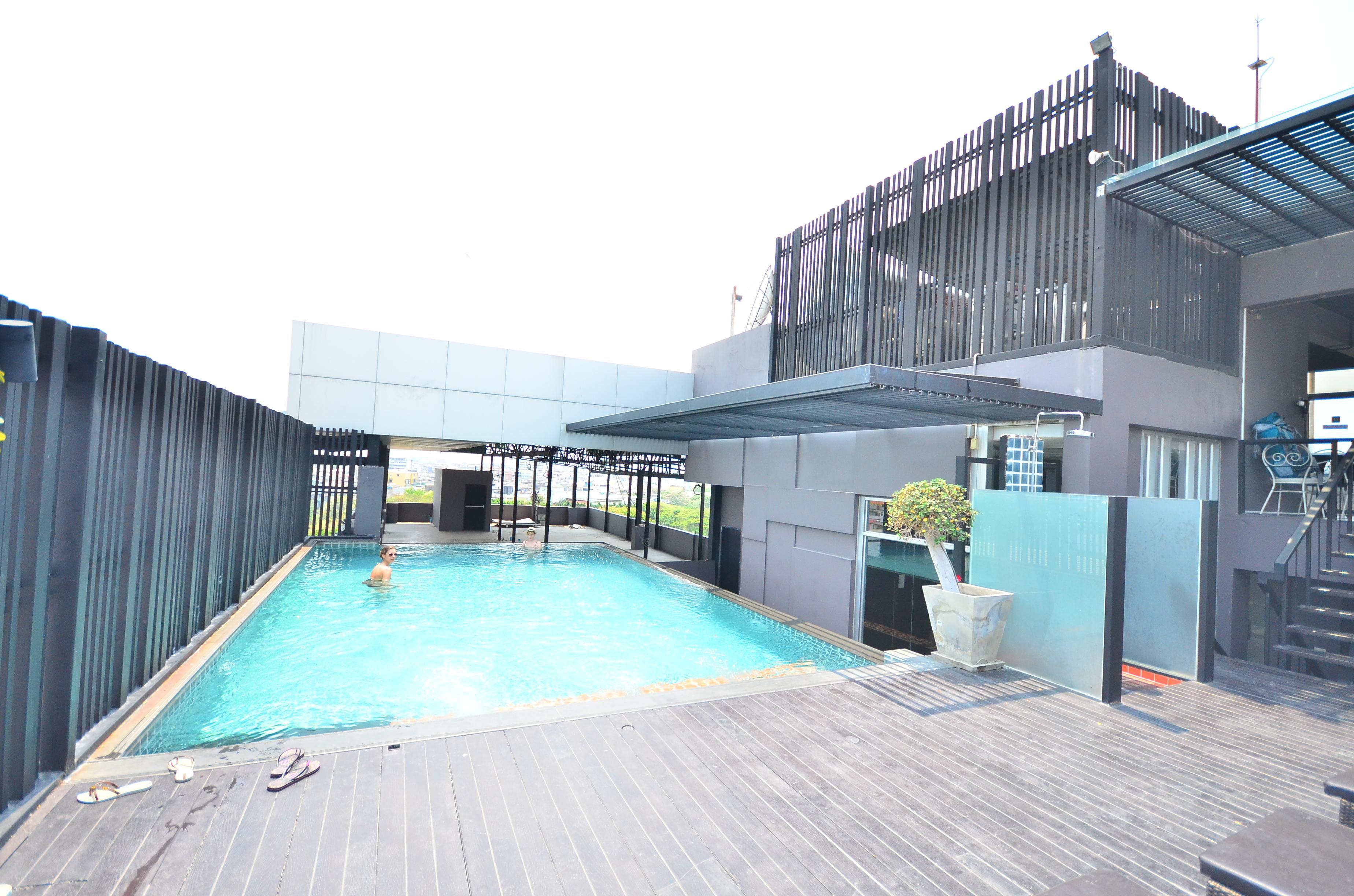 H-Residence Bangkok Buitenkant foto