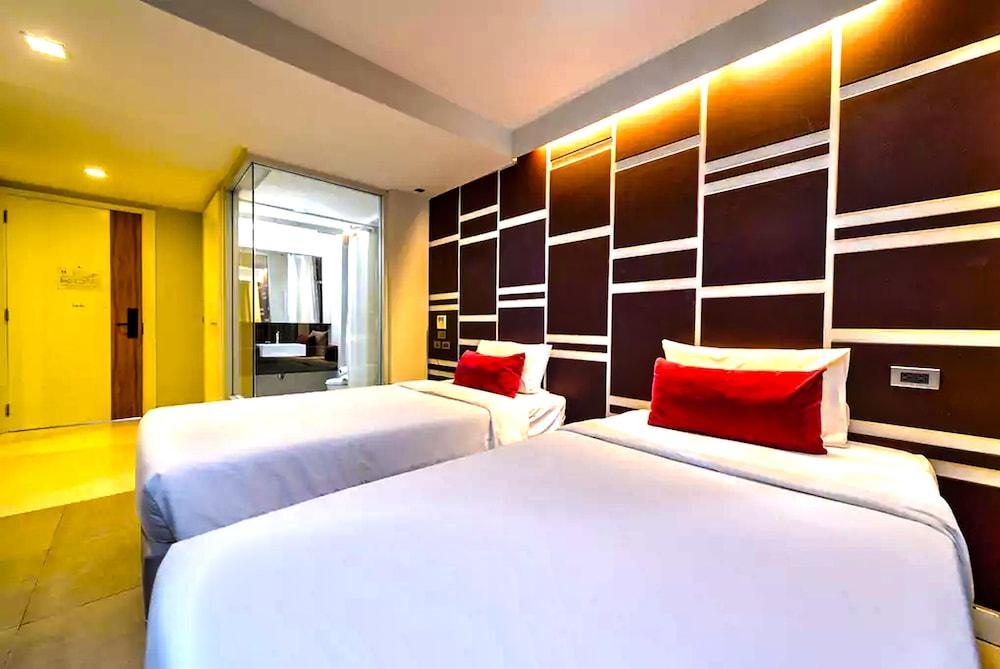 H-Residence Bangkok Buitenkant foto