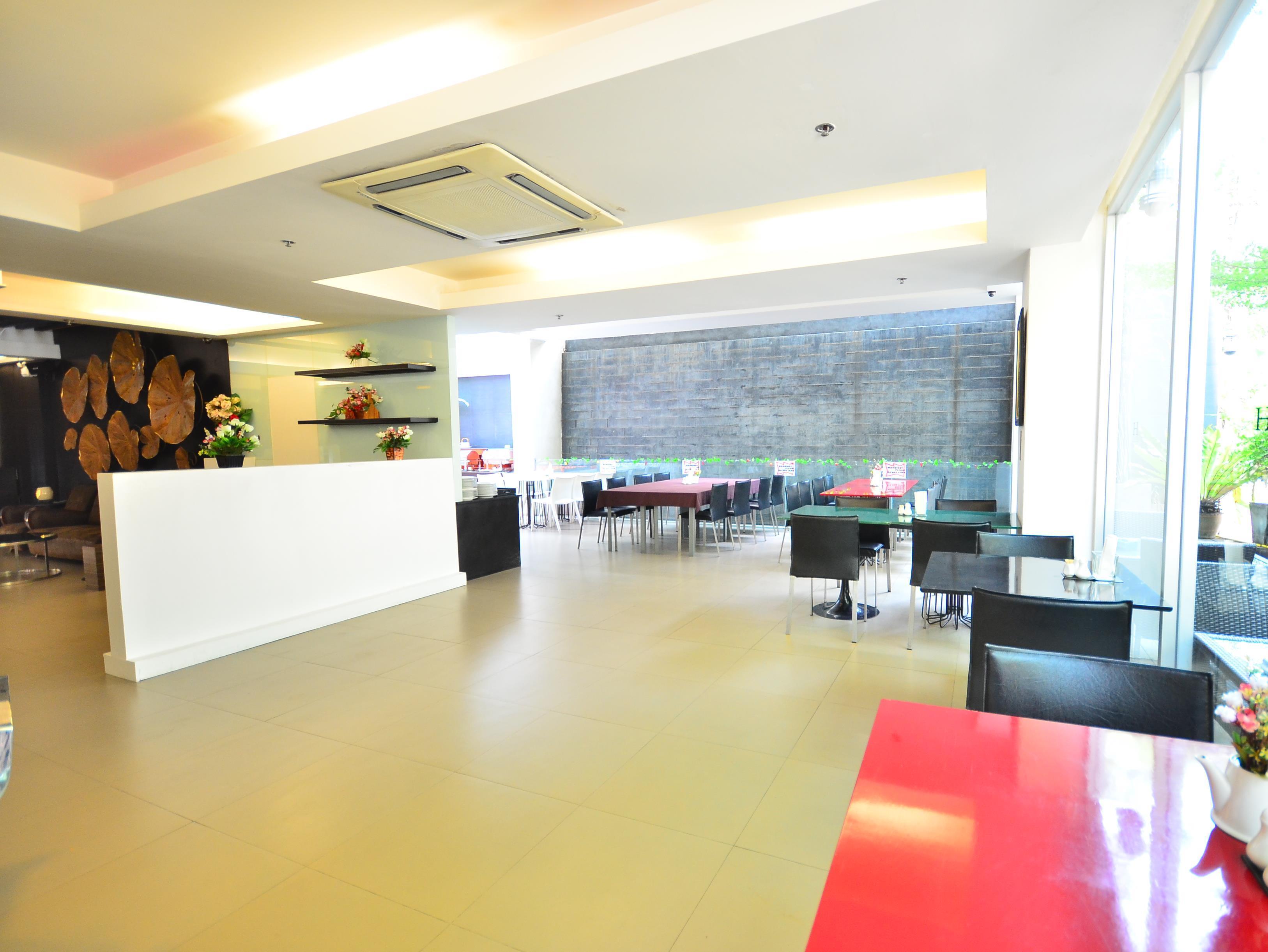 H-Residence Bangkok Buitenkant foto