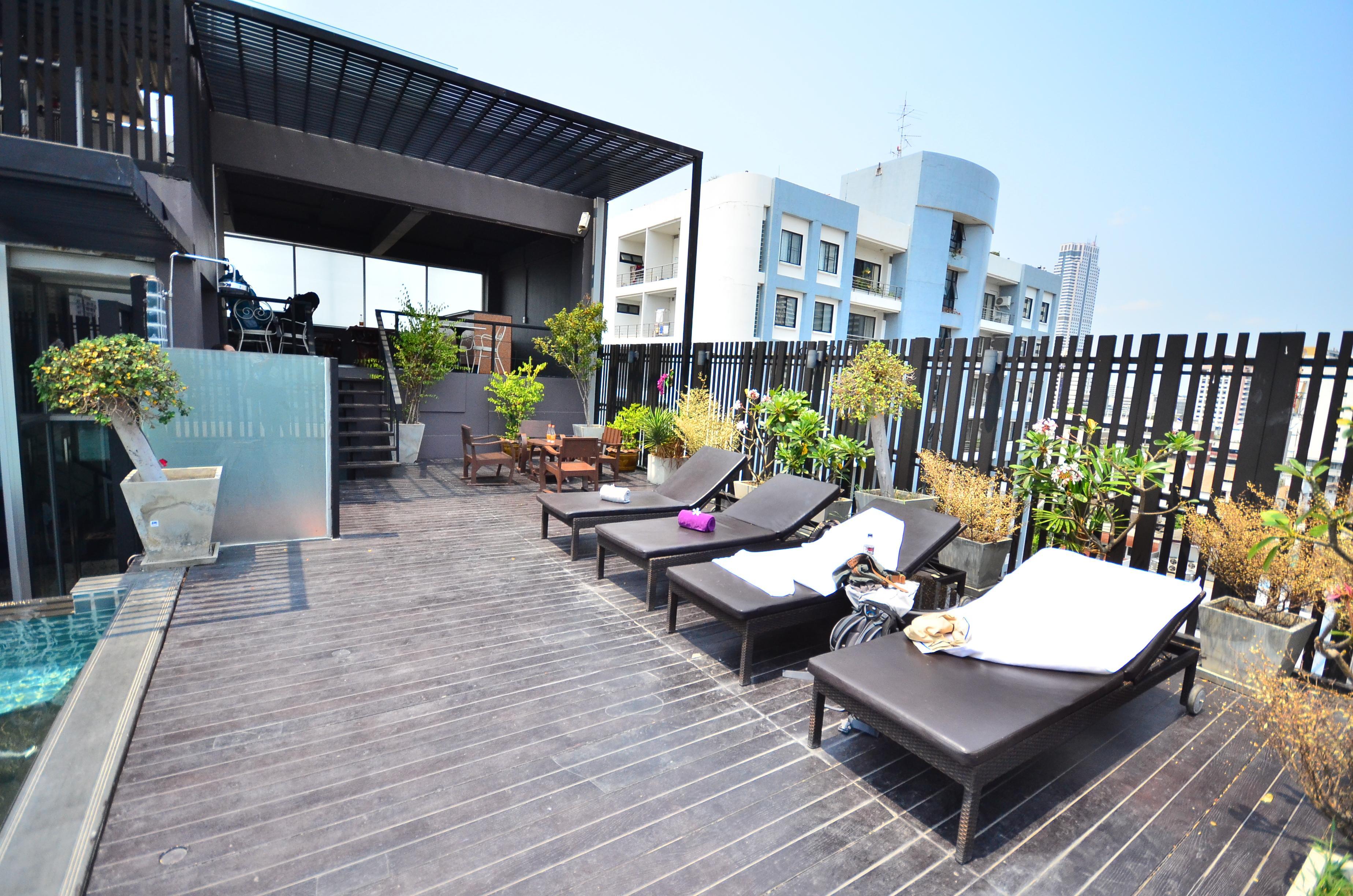 H-Residence Bangkok Buitenkant foto